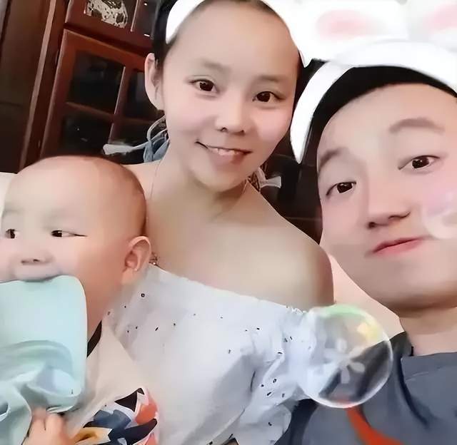 直播带货|远离纷争?熊磊与美女搭档再度开直播带货,默契配合下人气回升