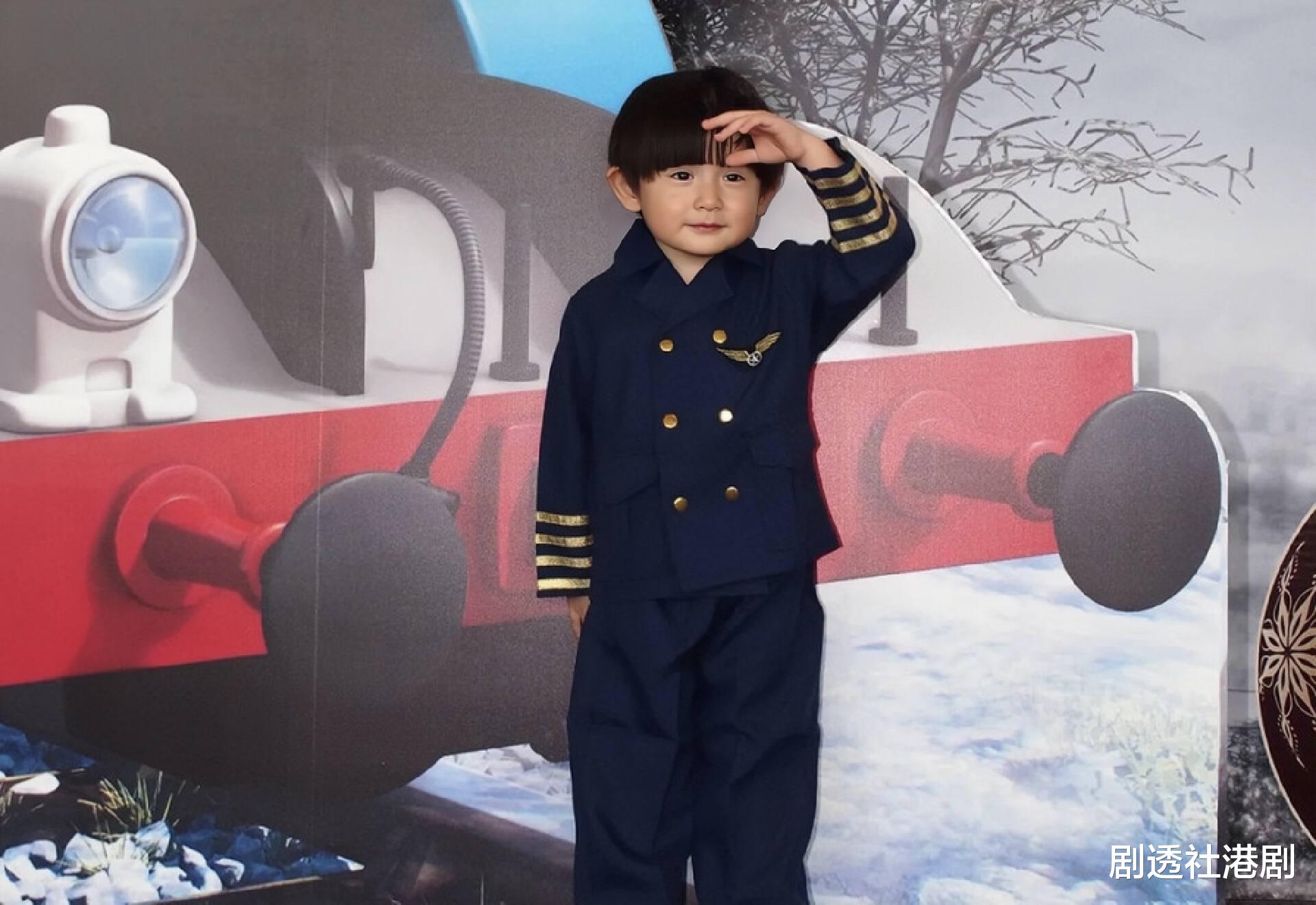 童星|TVB最帅童星将退出演艺圈！入读初中身形变壮实，望成冰壶运动员