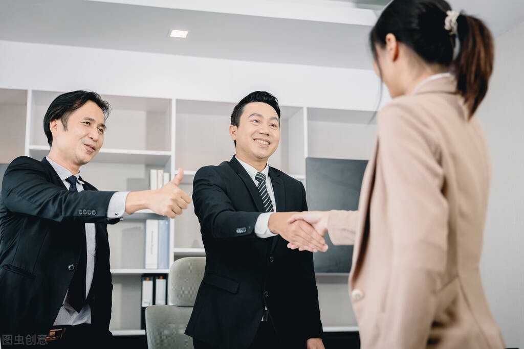 离职|为什么很多人在提出辞职申请的时候都会跟上司编假话？原因很现实