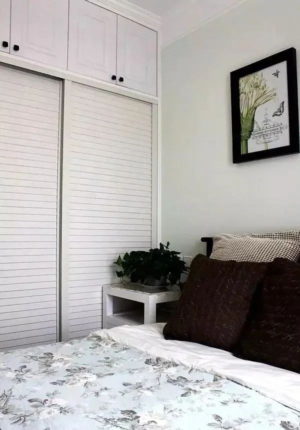 我家108平新房，入户玄关美呆了，装修花18万，朋友都说太值了！