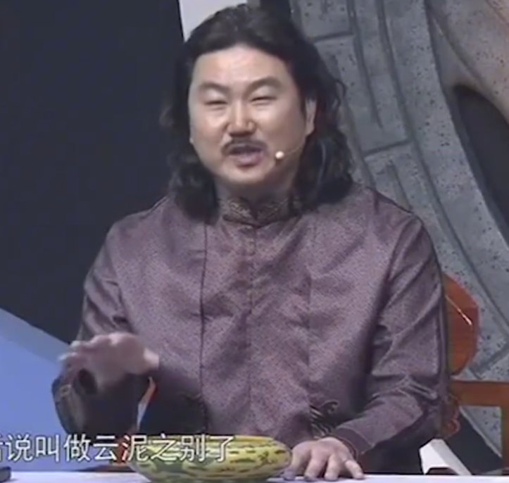 三彩|拍卖会拍来一件瓷器，年代鉴定却在不断变化