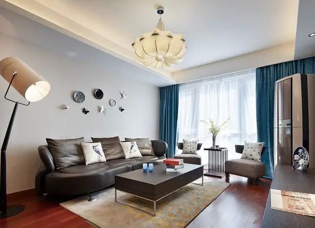 180平现代简约风复式楼装修，全屋没有一点奢华之气息，很温馨