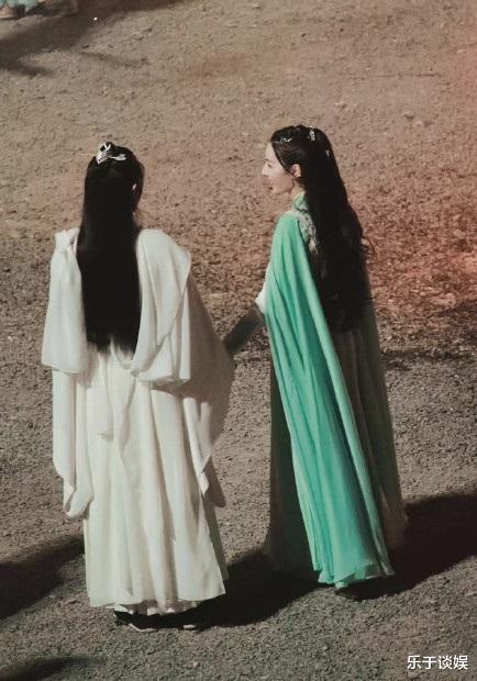 刘诗诗|驭鲛记最新路透太浪漫!网友却质疑剧组对热巴和任嘉伦物料不公平