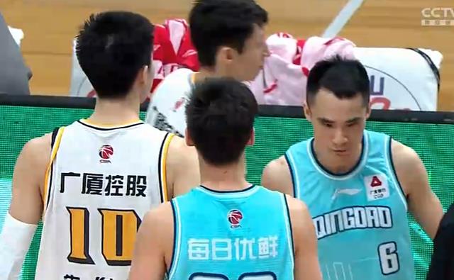 孙铭徽|96-103，广厦爆冷不敌出局队！孙铭徽低迷，本土奇兵替补12中10
