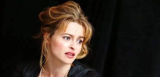 J.K.罗琳|J.K.罗琳被跟踪，《哈利波特》女演员发声：她才是受到欺负的人