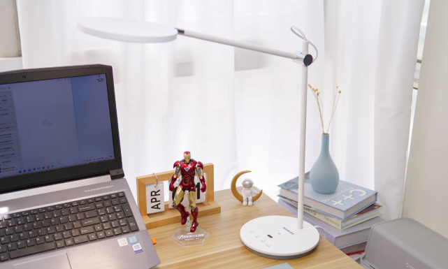 适合孩子的台灯, 哪个牌子的最好?盘点学生护眼灯品牌排行榜