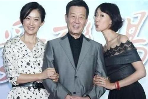 寇世勋|寇世勋坐拥双妻，儿子寇家瑞与女友相恋7年，孩子两岁仍未婚