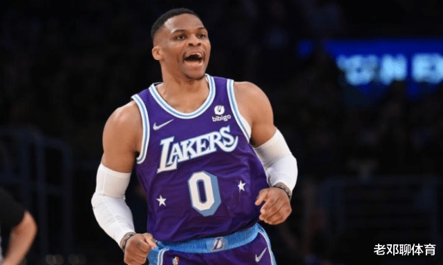 得分王|如果说攻防一体才能算超巨，那么NBA现役有多少位超巨？