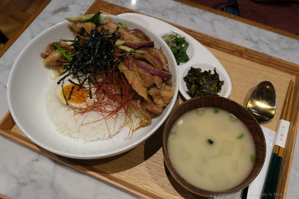 永心凤茶南西店,创新时尚感台茶沙龙,极美中式装潢近捷运中山站!