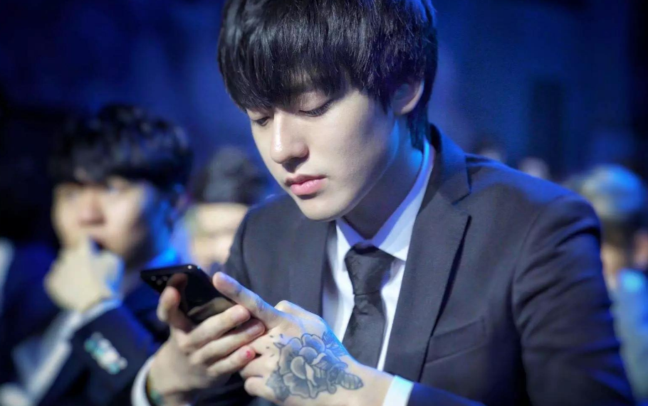 和平精英|帅哥最多的俱乐部?和平精英职业选手帅哥盘点,JDE多人上榜