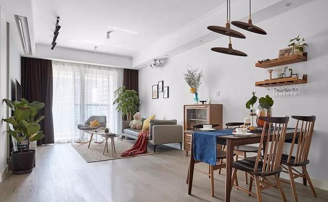 北欧风还可以这么玩?一入户,就被阳台吸引住了