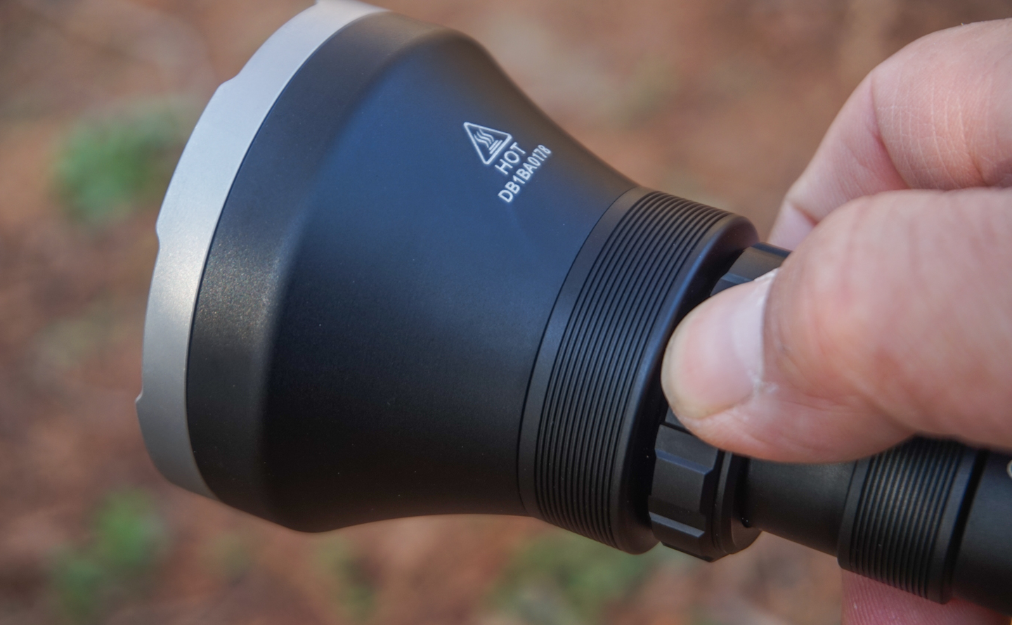 滤镜|红白绿三色变光狩猎手电CYANSKY H5