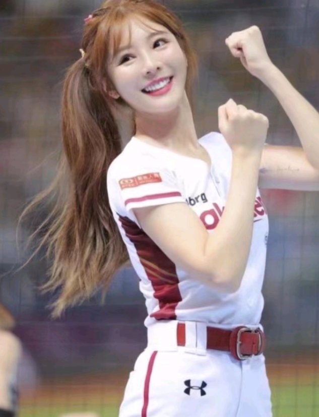 运动员|美女啦啦队员劈腿运动员!女方痛哭求原谅,男友要求索赔60万