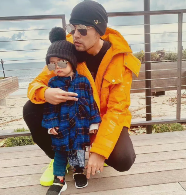 周杰伦|周杰伦儿女长相随谁?一项投票显示,他最担心的事还是发生了!