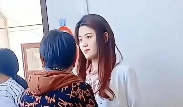 陈萌 大衣哥花2万装健身器材，带领一家人减肥，儿媳陈萌功劳不小