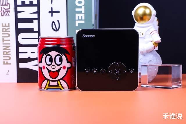 索诺|行走的家庭影院，索诺克P1T家用投影仪评测