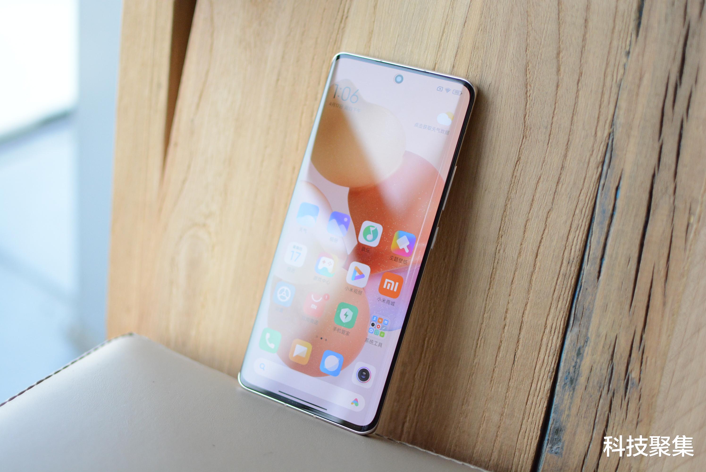 小米科技|最好看的小米手机是否名副其实？全面剖析小米Civi 1S真实力！