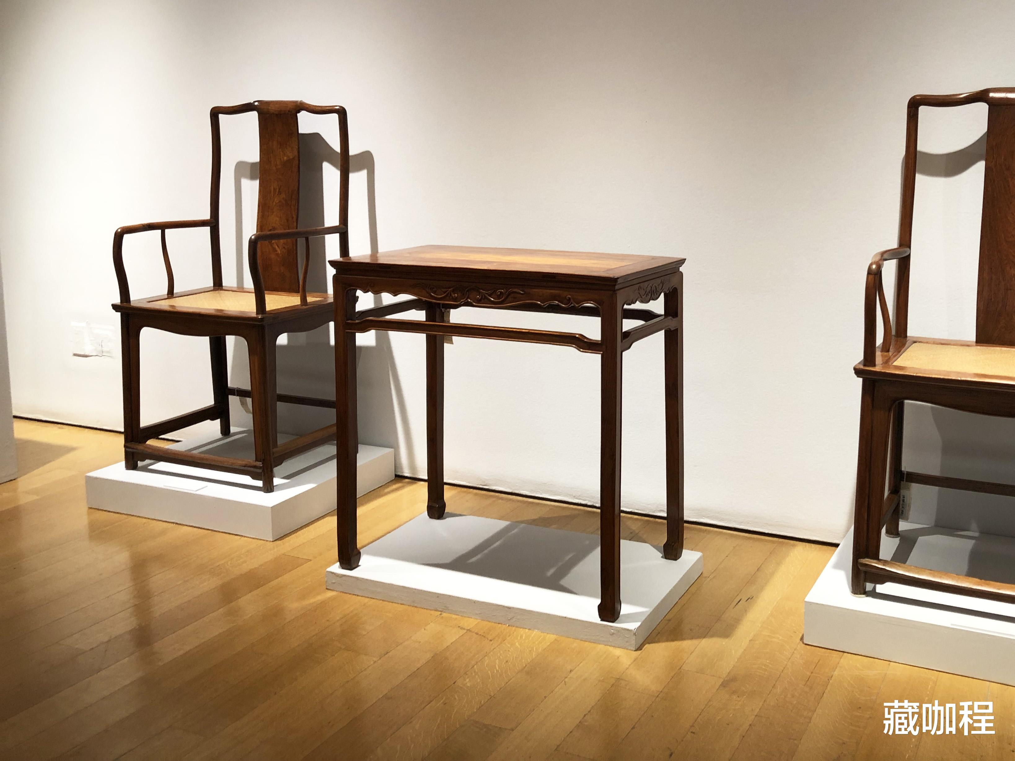 |宽度减半、焕然一新,黄花梨收藏中少有的桌型