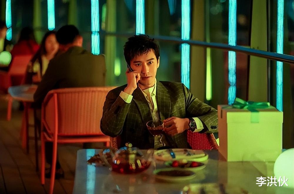 林夏薇|《玫瑰之战》开播,黄晓明去油成功,袁泉俞飞鸿的对手戏看点十足