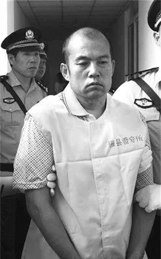 95年河北男子被执行死刑,10年后一罪犯被捕时称:有人替我死了?