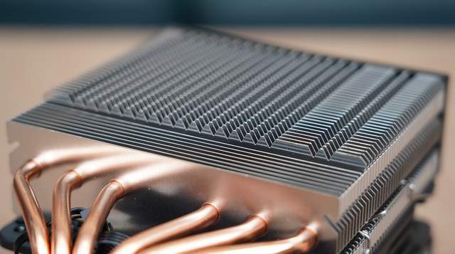 散热器|独显涨价如何破?老司机教你充分释放5700G的潜力,畅玩主流游戏