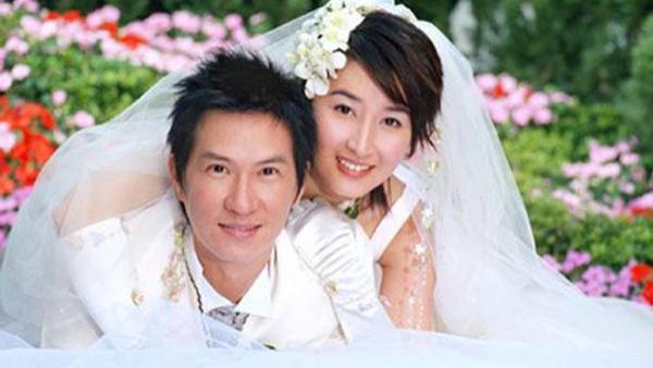 张家辉|1995年，张家辉第一次进关咏荷家，见岳父后立马向女友提出分手