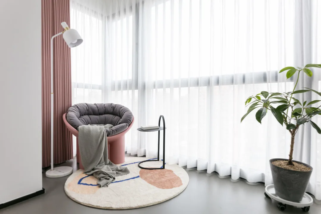 客厅化设计,不铺地板不铺砖,100㎡的家反而更时尚大气