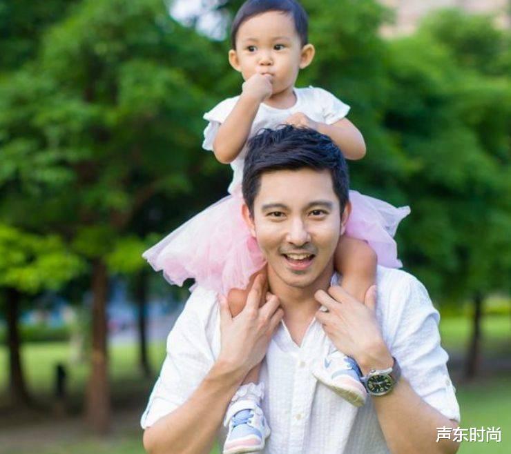 立威廉|立威廉的女儿“开玩笑式”长大,网友笑喷:说好的五国混血儿呢