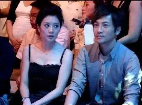 高圆圆|零三版倚天屠龙记除强大的明星阵容之外，连服装造型都是清新脱俗