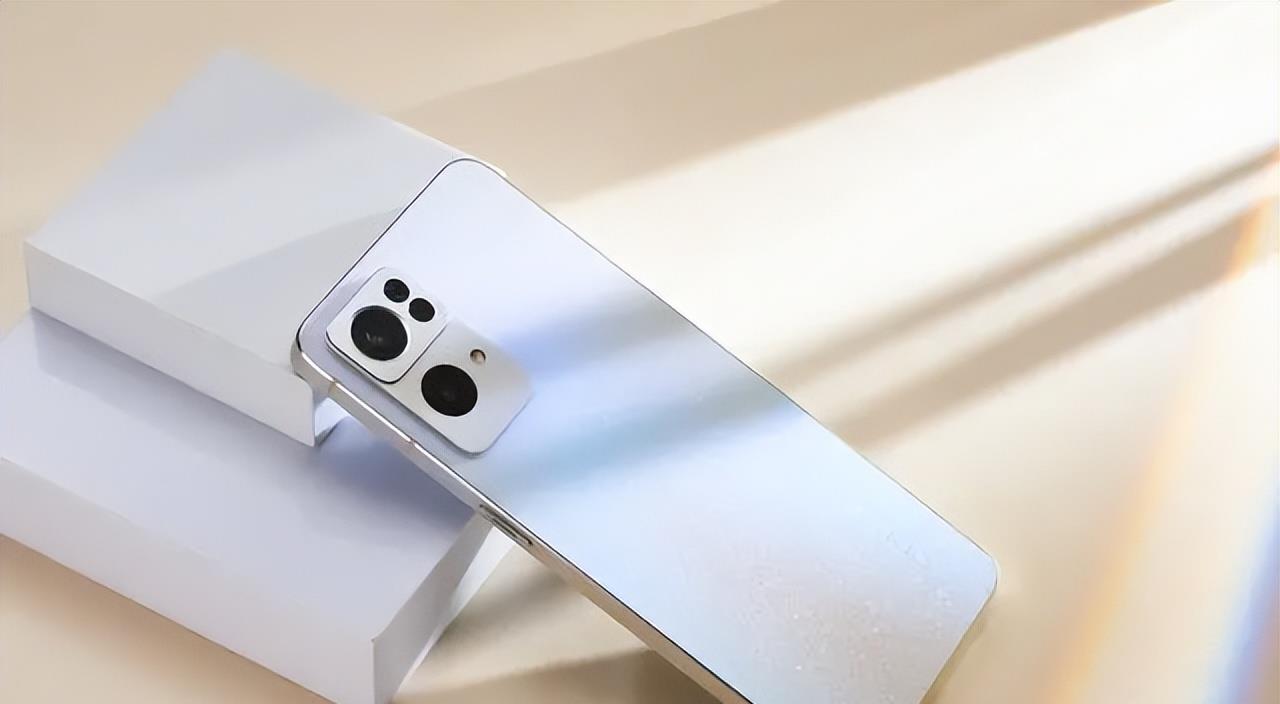 电影|骁龙7 Gen1续写中端辉煌，OPPO、荣耀、小米多款机型搭载