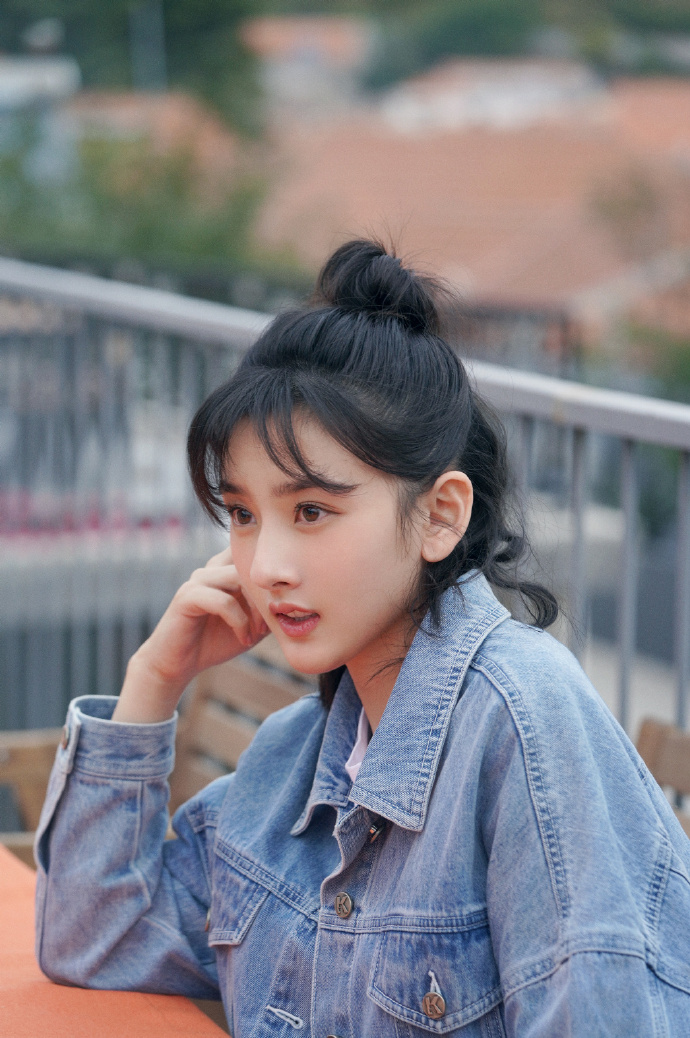 宋祖儿|宋祖儿真的不适合浓妆成熟角色,更适合青春本色的角色和妆容。