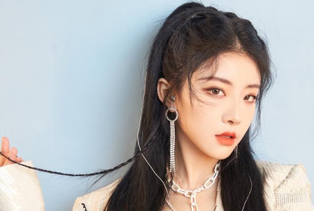 |喻言深夜发文，内容似有深意，女人还是太容易被“占便宜”