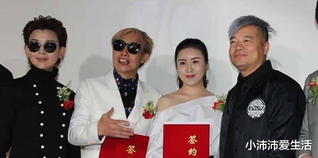 赵本山|被赵本山甩掉后就自立为王,开酒厂上央视,赵四关小平到底经历了什么?