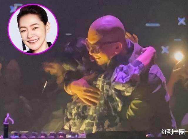 具俊晔|具俊晔酒吧首秀现场曝光，和小S贴身热舞不避嫌，大S在家照顾孩子
