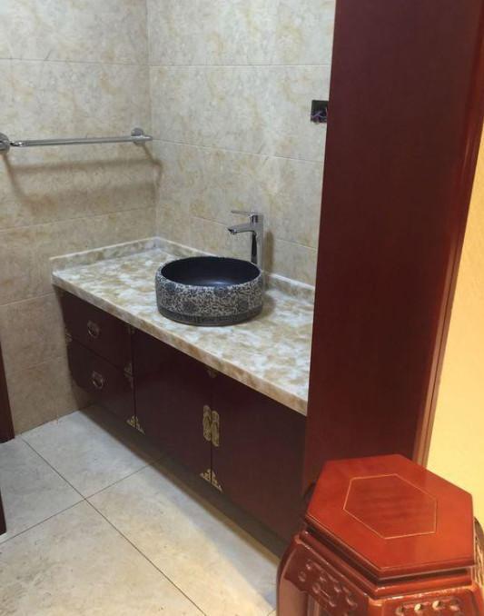 任性老公自己装修新房,全屋猪肝红中式家装,真让人受不了