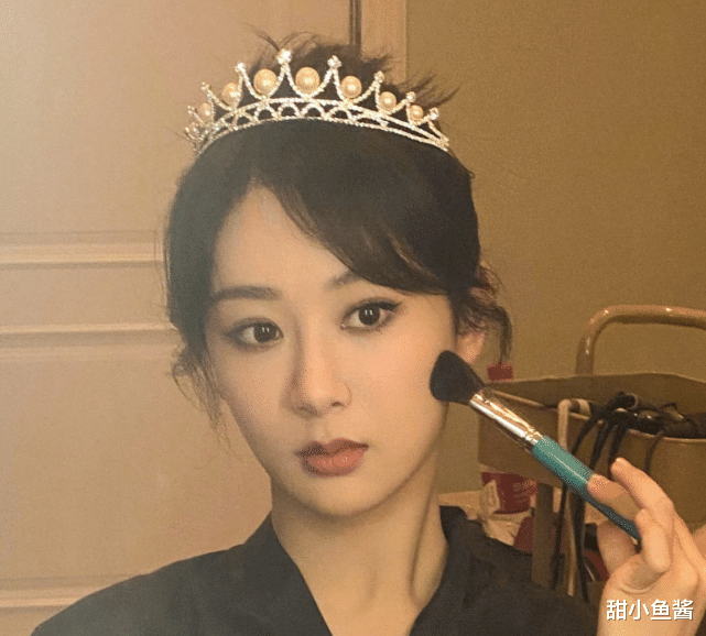 杨紫|杨紫杀青不足一月，又被画了多少饼？制片人本尊下场点赞
