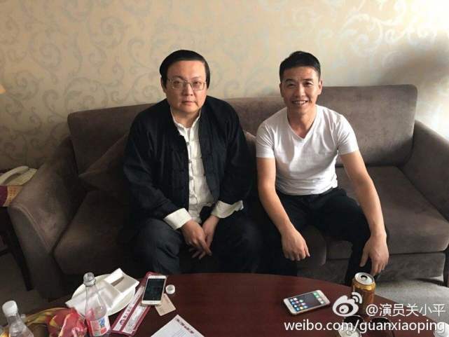 赵本山|15年前，离开赵本山的“赵四”关小平，如今住500万豪宅，开酒厂