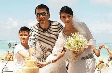 肖战|蒋勤勤不再隐瞒,说出婚姻真实内幕:对不起,让你们失望了