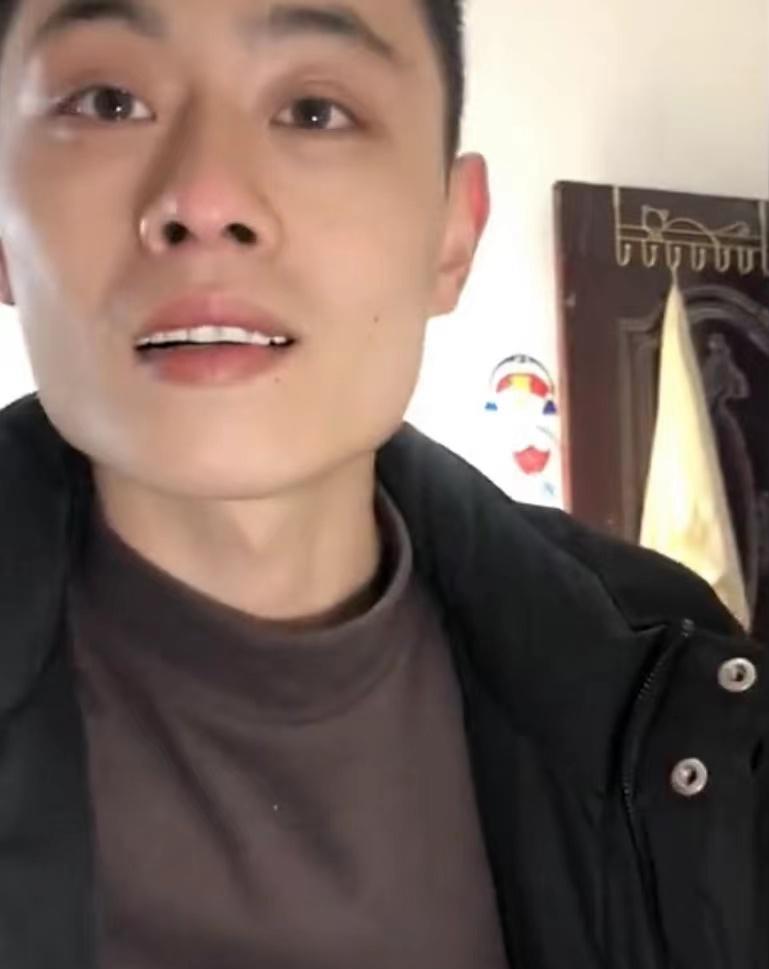 女子远嫁12年看到老公还心动，一天不见会害羞，网友秒懂：太帅了