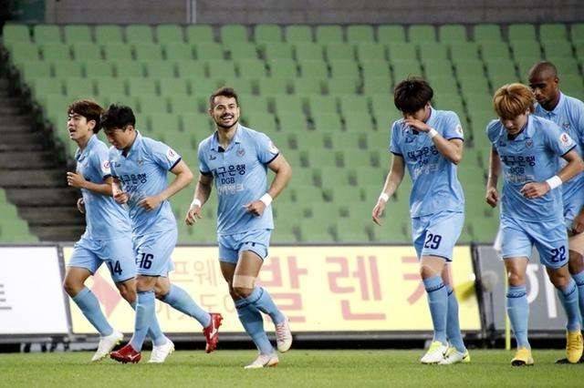 沃克|3月1日赛事分析：韩职  江原FC VS仁川联  城南FC  VS   首尔FC
