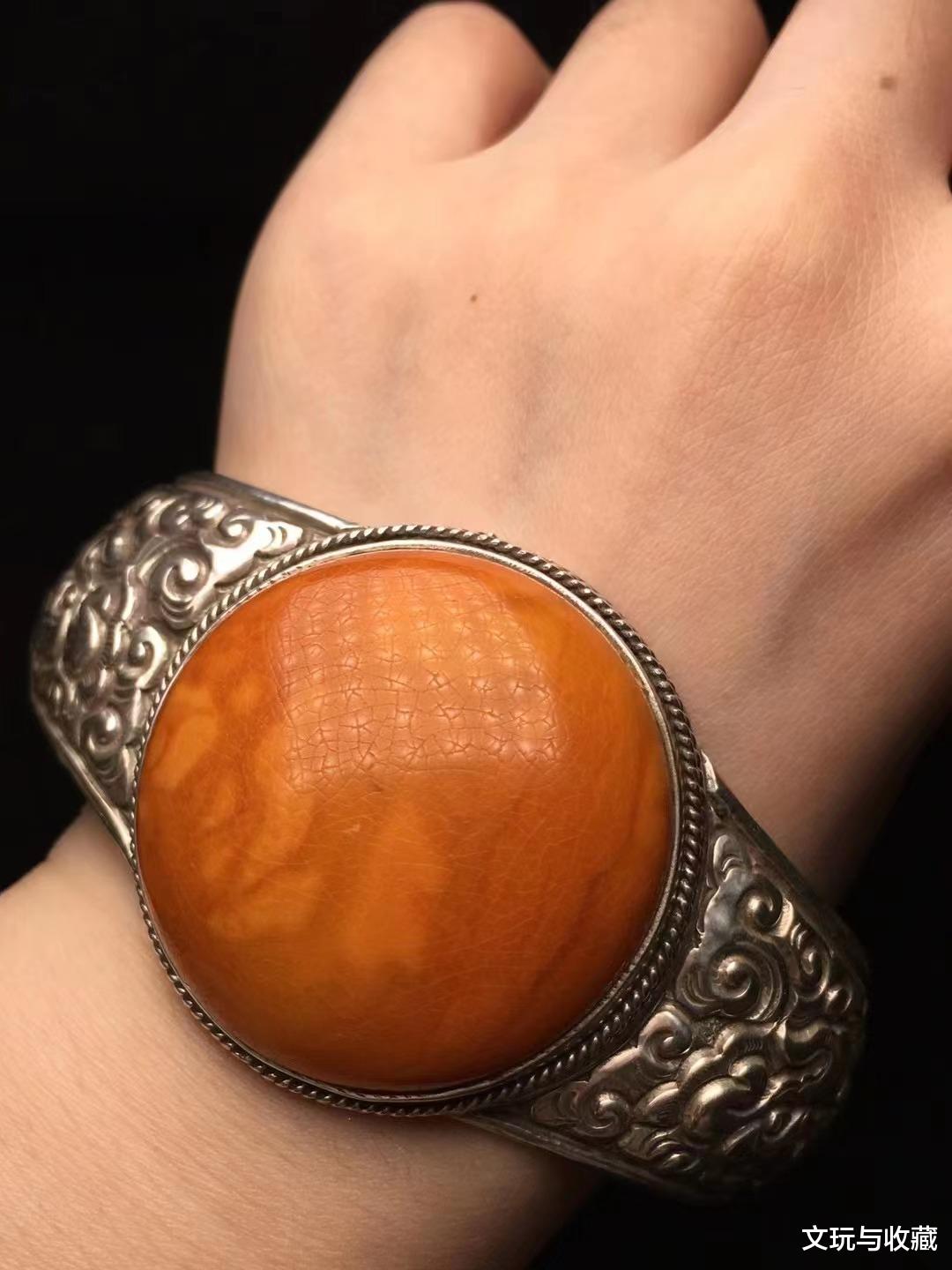 文玩|蜜蜡烤色做旧当老蜡卖算不算作假？文玩圈子里你不知道的那些事儿