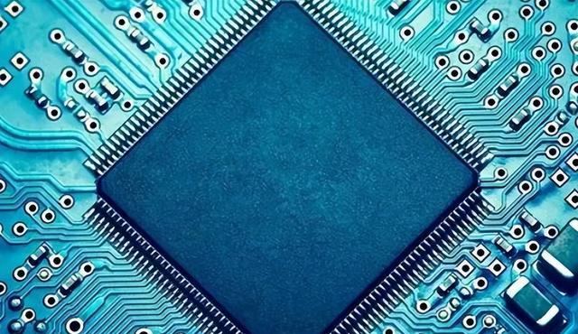 阿斯麦尔|国产芯片传来好消息,事关7nm制程,外媒:难怪ASML坐不住了