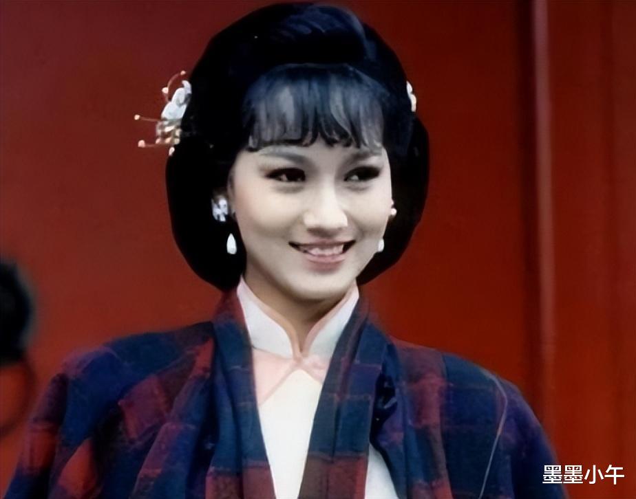 赵雅芝|赵雅芝:带两个儿子再婚被宠成公主,幸福背后没你想得那么简单