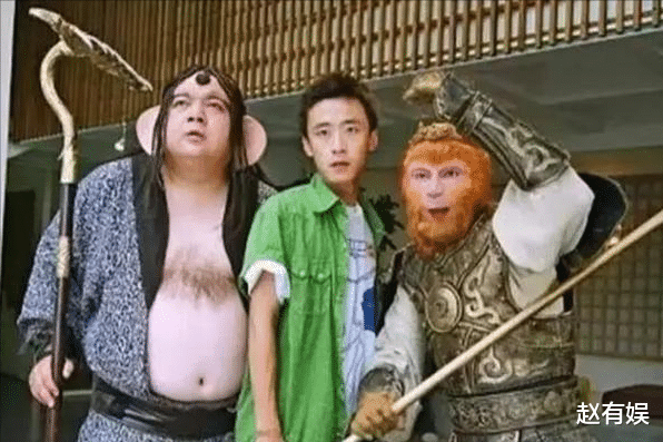 谢宁|“猪八戒”谢宁：改行卖水果，抽11块钱云烟，大街摆摊十分接地气