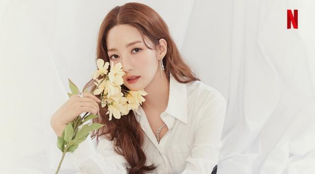 金泰梨|两对CP正火！击剑CP金泰梨南柱赫vs气象CP朴敏英宋江，情侣画报公开