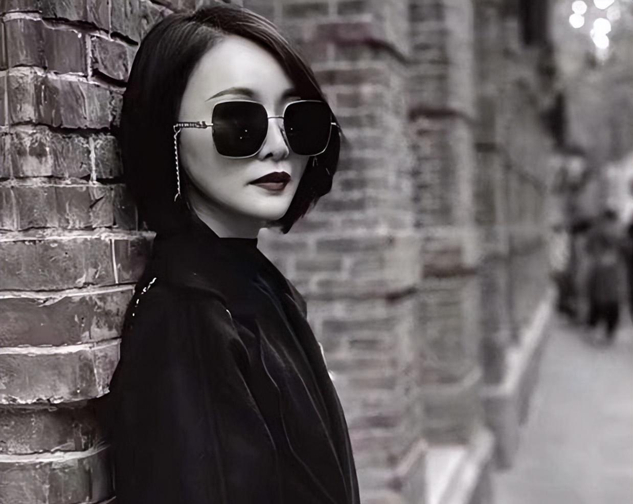 香港|四川女人嫁给香港导演,拍短视频爆火,成为千万粉丝年入500万元