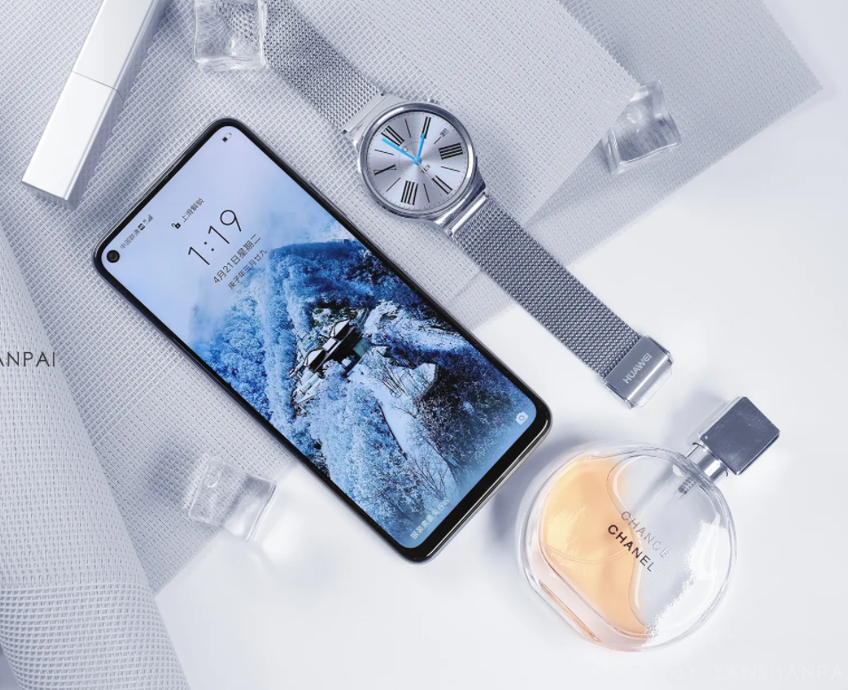 华为Nova|6400万四摄+鸿蒙OS，华为5G旗舰跌至新低，比Nova9 SE更值得