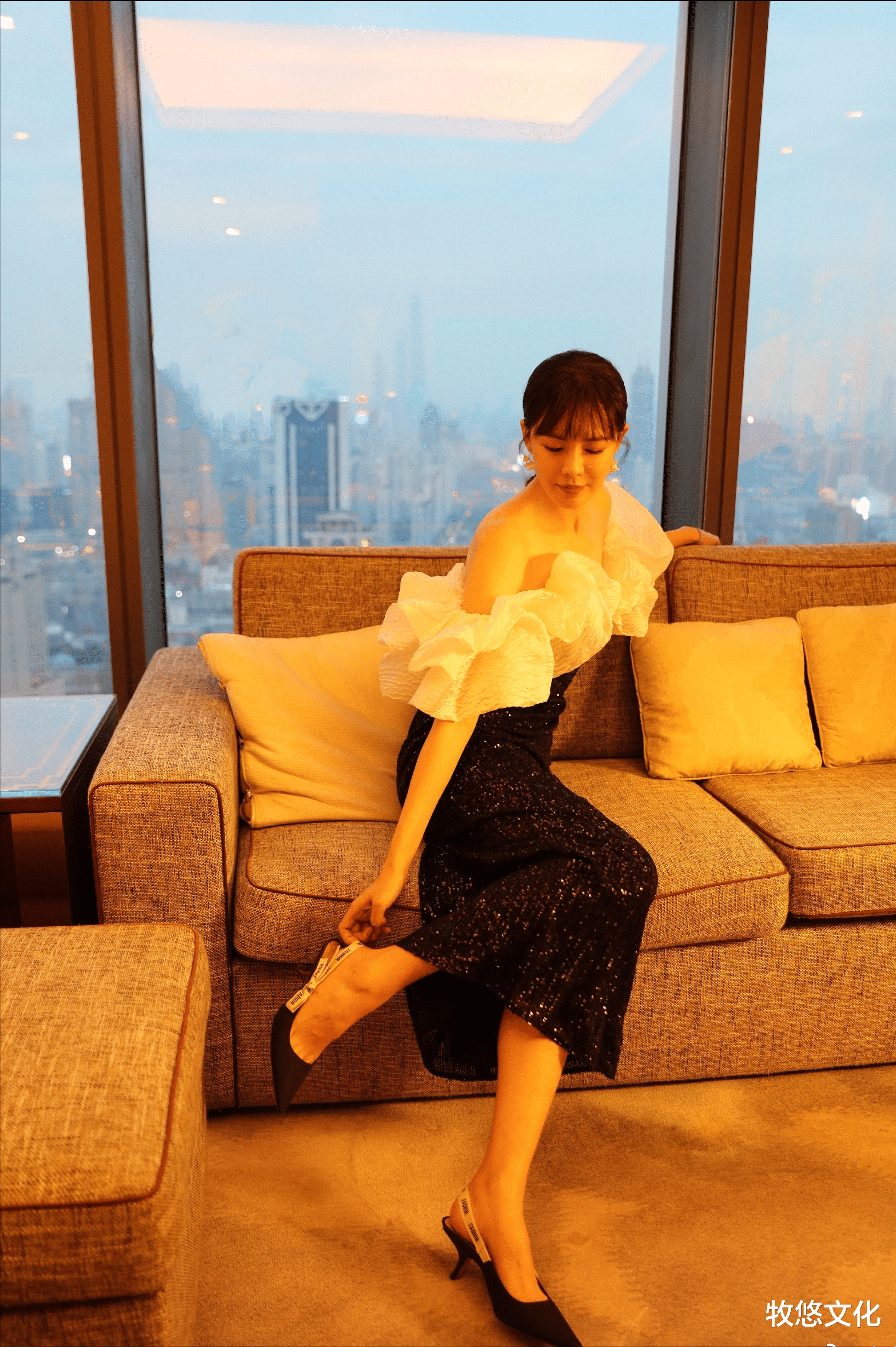 超模|细数10位超模出身的女演员,个个都是大长腿,开车了请系好安全带