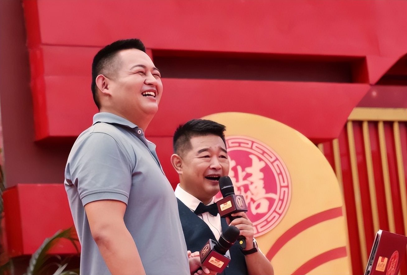 主持人|主持人肖东坡:一婚娶校花妻子被嫌弃,后与女商人55天闪婚获幸福