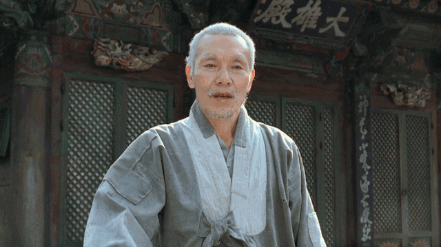 童僧|冷门电影佳作!韩国鬼才导演代表作,每一帧都值得截图保存